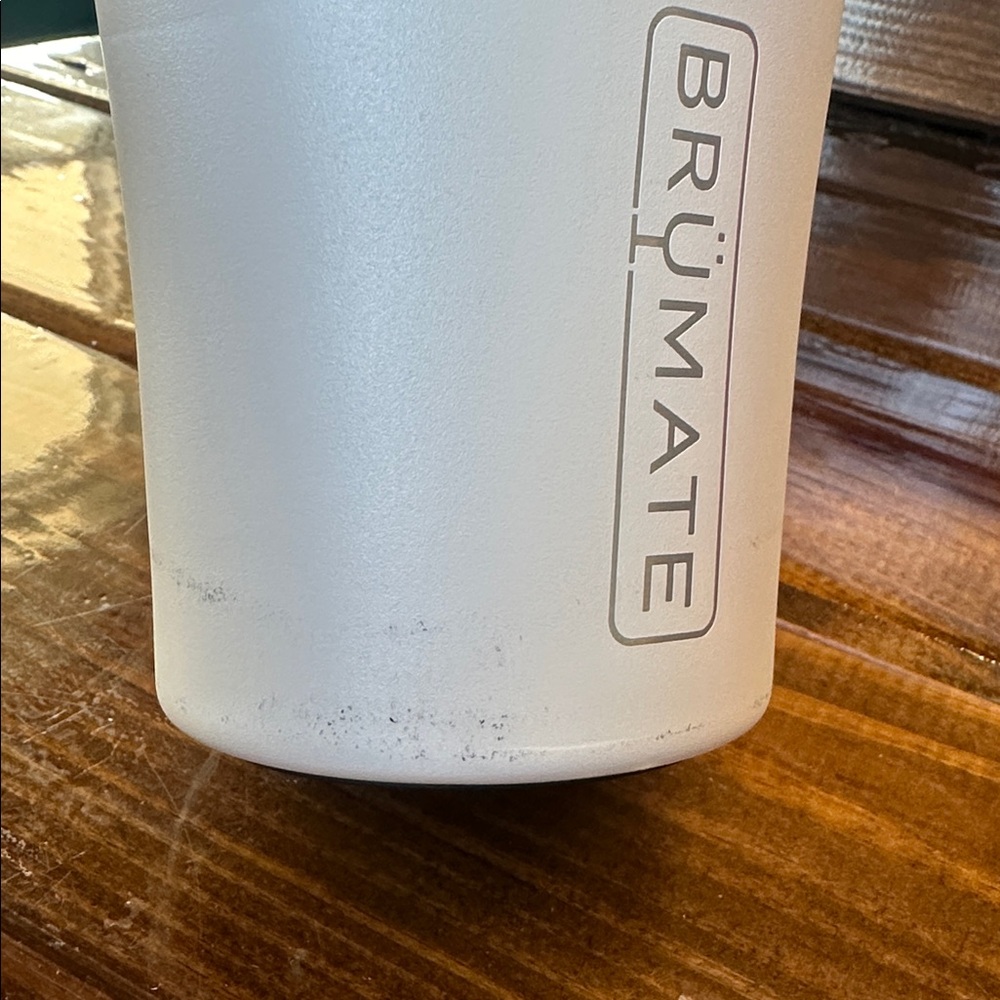 Brumate 40oz Era - Picture 4 of 7